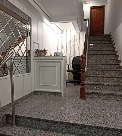 Πανσιόν Linar